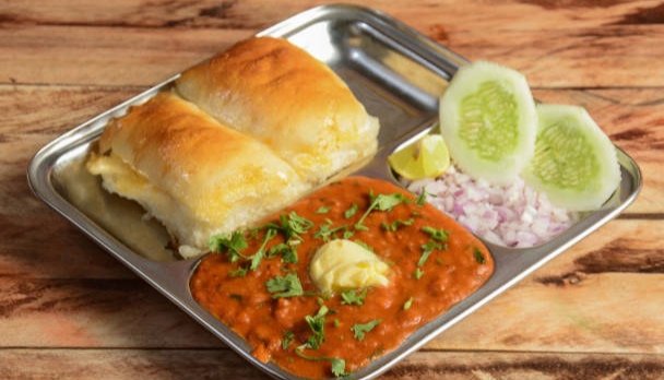 Authentic Pav Bhaji Recipe: How to Make Street-Style at Home 2 Authentic Pav Bhaji Recipe: How to Make Street-Style at Home